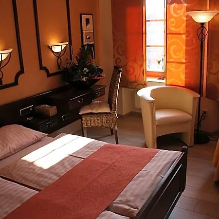 Le Pavillon 3*