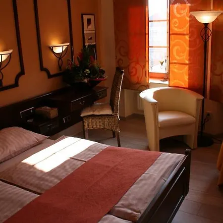 Le Pavillon 3* Эхтернах