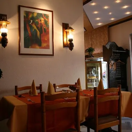 Le Pavillon Otel Echternach
